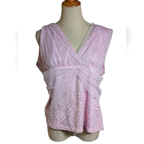Venus Pink Lace V Neck Stretch Tank Top - Picture 2 of 6